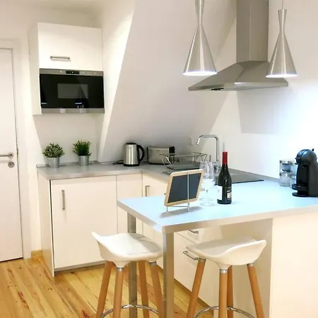 Beautiful In Mouraria Apartment