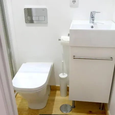 Beautiful In Mouraria Apartment Lisbon